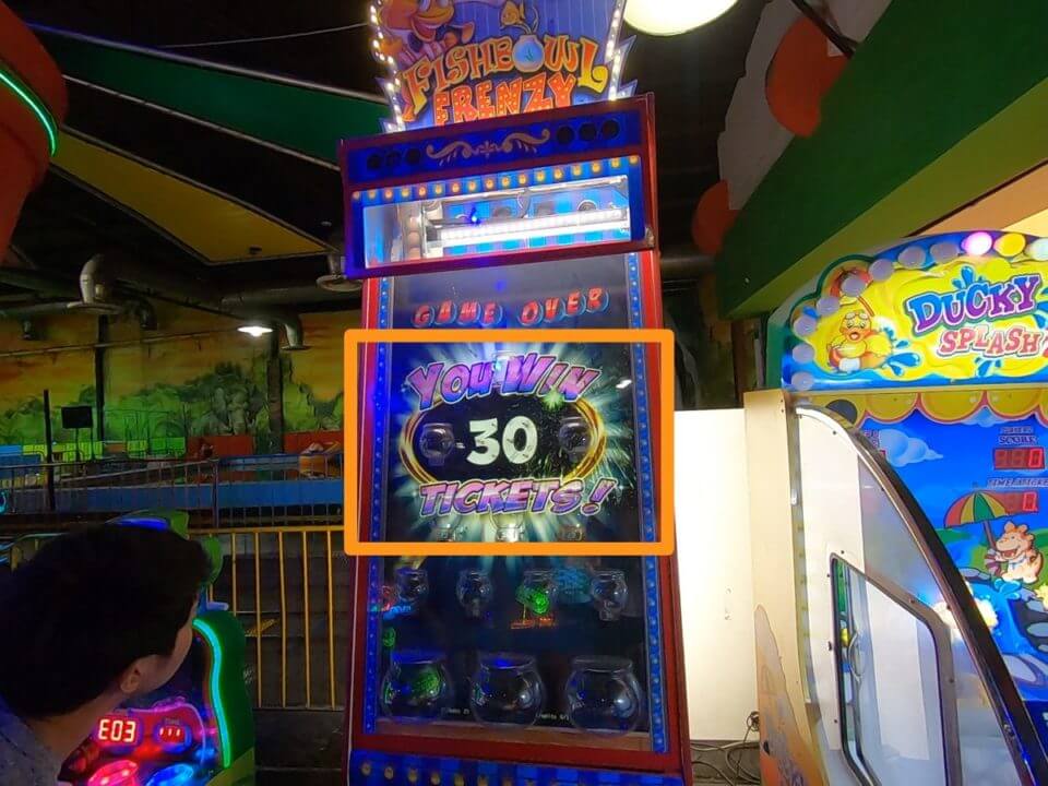 海外のゲーセンは日本と遊び方が違う 300円で遊びつくした結果 世界を旅するノマド夫婦ブログ Big Roof Magazine